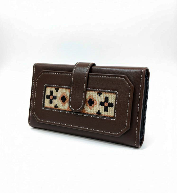 Espresso Brown Hunza Clasp Wallet
